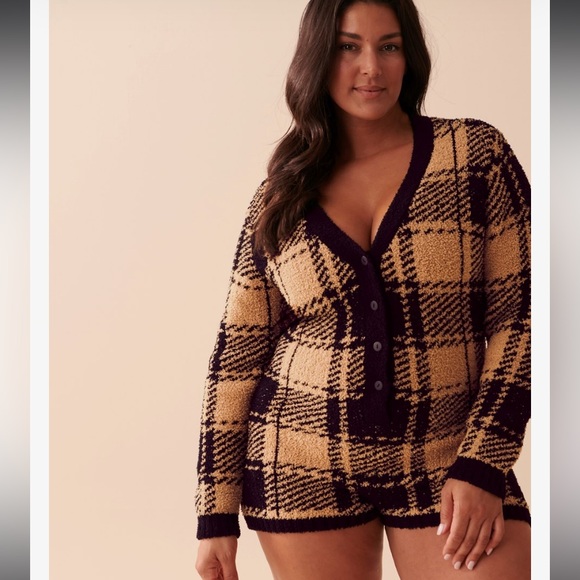 🌸 La Vie En Rose 🌸 teddy pyjama romper - Picture 1 of 10